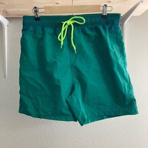 Mid-thigh men’s swim trunks